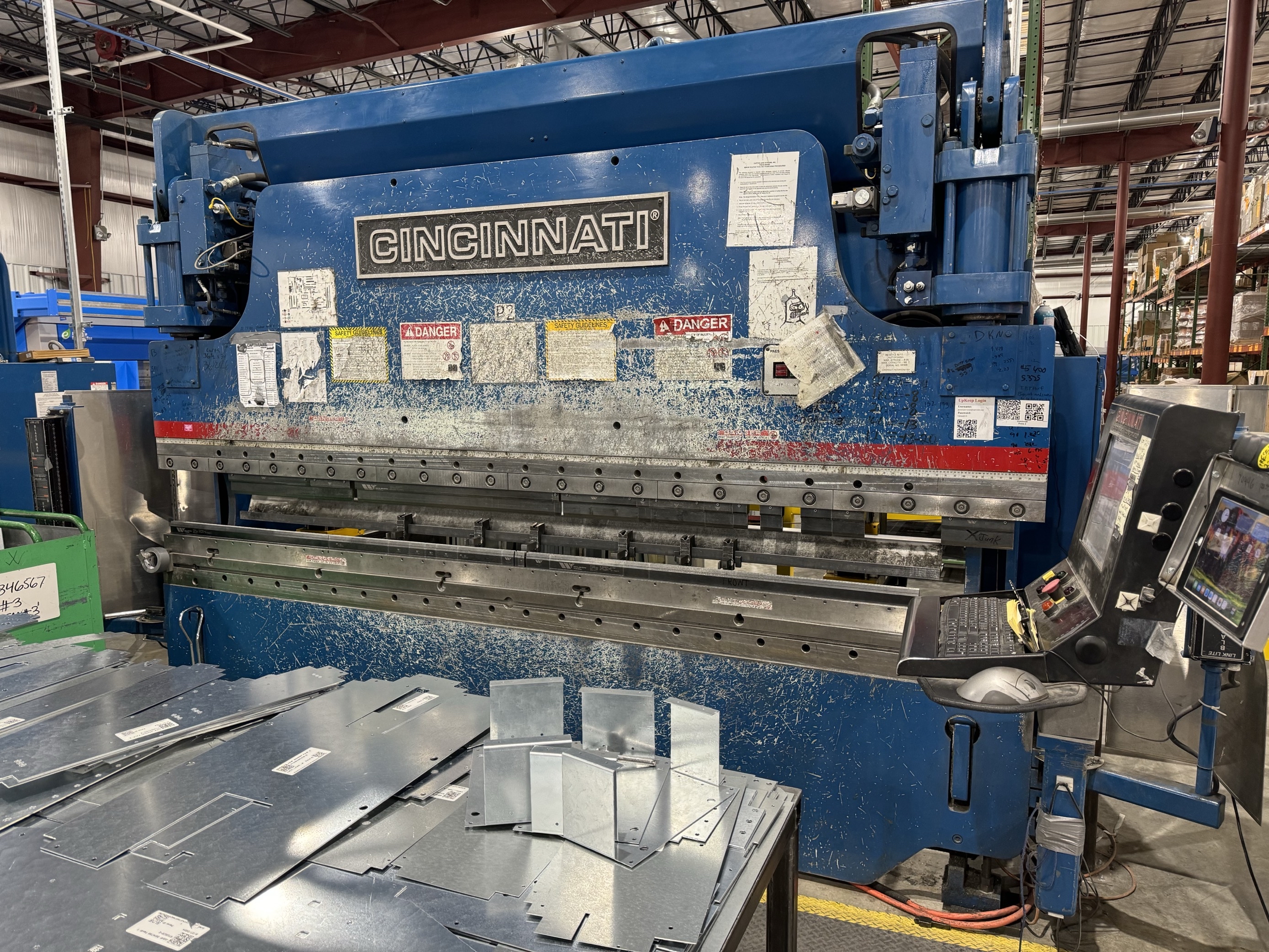 90 Ton X 12’ Cincinnati Model 90AF10 Plus Autoform CNC Hydraulic Press Brake